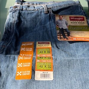 Wrangler Men's Relaxed Fit Jeans - Classic Blue